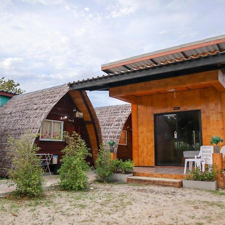Lanta Wild Beach Resort Ko Lanta Exterior foto