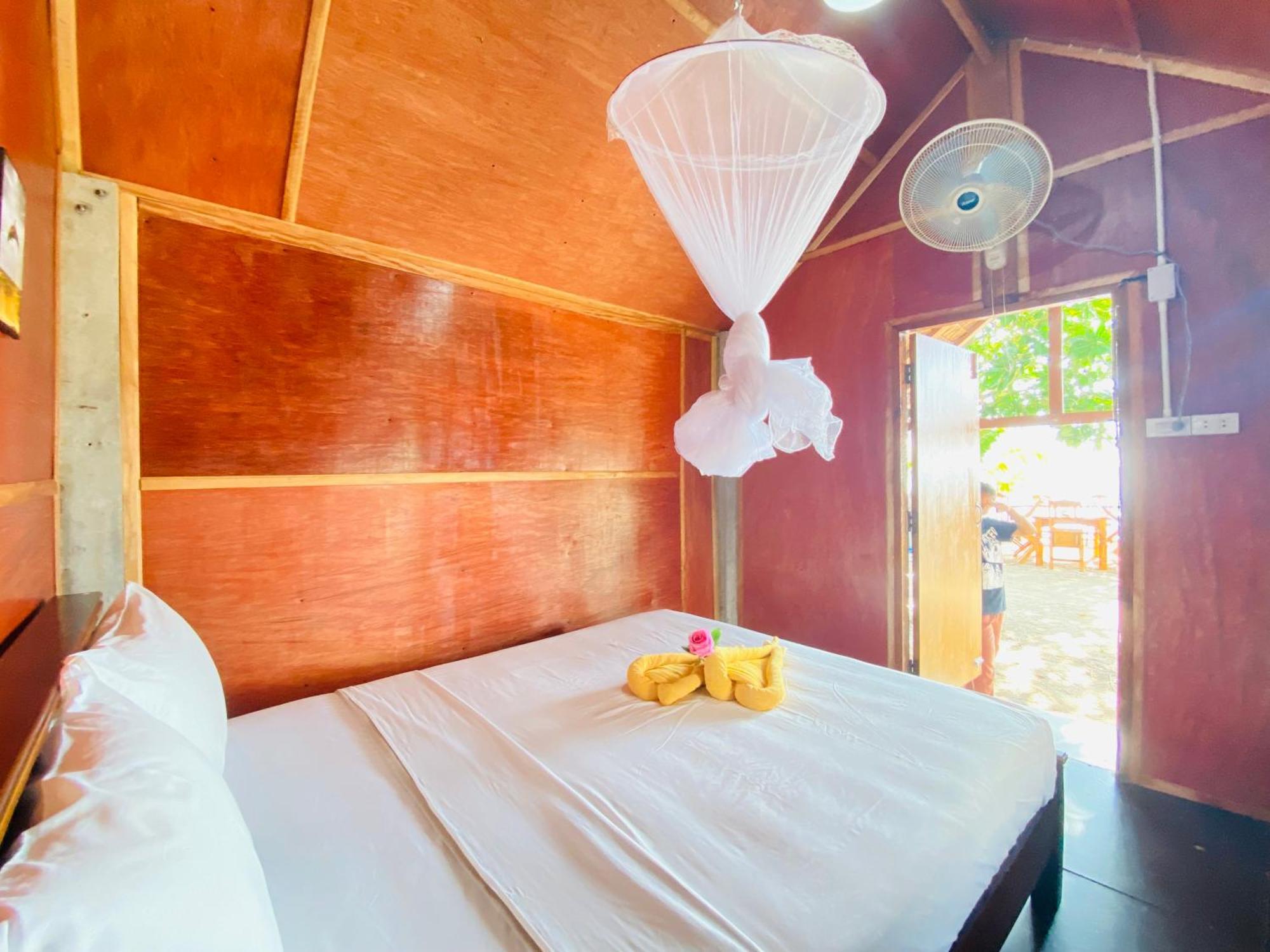 Lanta Wild Beach Resort Ko Lanta Exterior foto